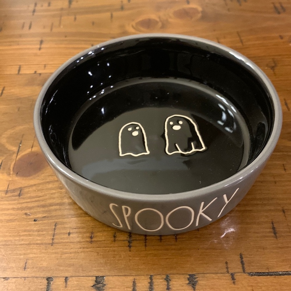 Small Rae Dunn Pet Dish